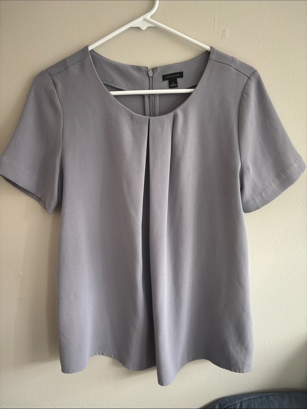 Ann Taylor Light Lavender Pleated Short-Sleeve Blouse